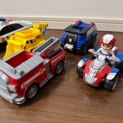パウパト　トミカ　ホットウィール　音の出る車等の画像