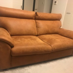 3人掛けソファ　関家具　ブランド　スエードの画像