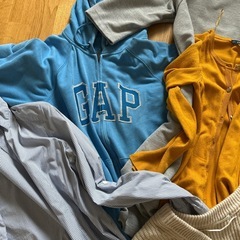 古着あれこれ　GAPパーカー、ベネトンシャツ　フレッドペリーなど他ユニクロワンピースなどの画像