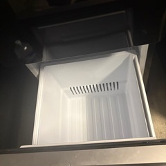 冷蔵庫　黒の画像
