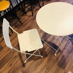 IKEA 折り畳み式ガーデンテーブルセットの画像