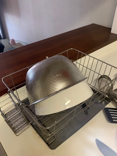 纏めて取りに来て頂ける方、冷蔵庫、洗濯機、電子レンジ、テレビは無理ならお引き取りなく大丈夫です。