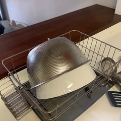 纏めて取りに来て頂ける方、冷蔵庫、洗濯機、電子レンジ、テレビは無理ならお引き取りなく大丈夫です。 の画像