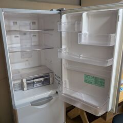 日立　冷蔵庫の画像