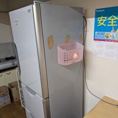 日立　冷蔵庫の画像