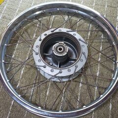 ホンダ　リトルカブのフロントホイールの画像