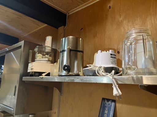 ■破格値！居酒屋業務用厨房機器、什器・備品一括譲渡