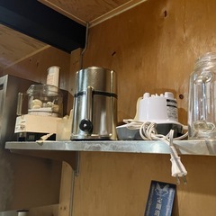 ■破格値！居酒屋業務用厨房機器、什器・備品一括譲渡の画像