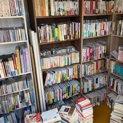  【在庫一掃セール】本約1000冊＋DVD40本＋CD200枚まとめ売り📚🎬🎵歴史・ビジネス・小説などジャンル多彩／岡山・総社で直接お渡しの画像