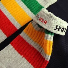 (5305) SkaterSocks ロングソックス 靴下 男女兼用 ソックス スケート スケボー チューブソックス Knee high Grey tube socks with Green-Gold-Red stripes style 1 (22インチ) ラスタ レゲエの画像