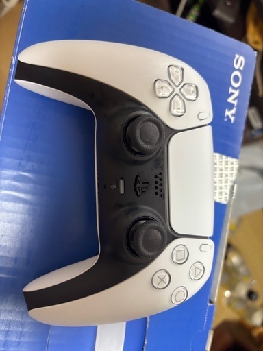 【完品】プレーステーション5 CFI-1100A01 遊ばなくなったためお譲りいたします