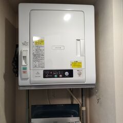 【日立 衣類乾燥機 6kg DE-N60WV ＋ スタンド（DESN76S）】取扱説明書あり／動作良好／松江市内・玄関引き渡し希望の画像