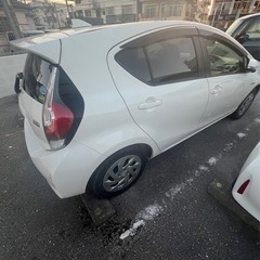 アクア　白　走行5万　程度良好の画像
