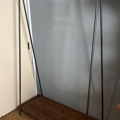 フック付き アイアン ハンガーラックの画像