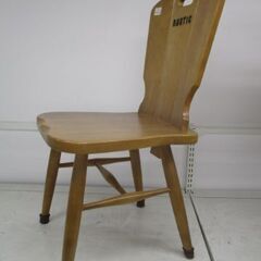 ジモティー割引🏷️【ジャングルジャングル岸和田和泉インター店】 RUSTIC 木製チェア カリモク　和泉市 堺市 岸和田市 泉大津市 高石市 泉北郡熊取町の画像