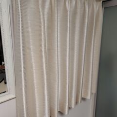 カーテン一式の画像