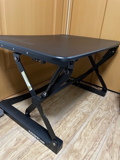 ガス圧昇降式スタンディングデスク