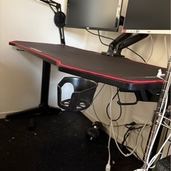 ゲーミングテーブル
の画像