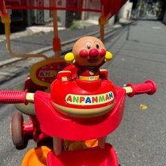 自転車、キッズ三輪車、アンパンマン、の画像