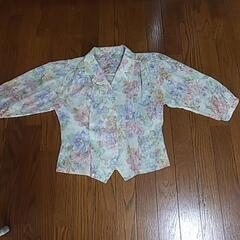 薄手花柄ブラウス　上着の画像
