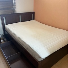 IKEAダブルベット　フレームの画像