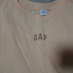 □　レディース　Tシャツ　GAP ベージュ  Sの画像