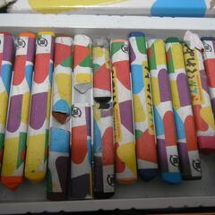 【中古】クレヨン　４種類　お絵かき　子供用の画像