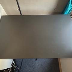 IKEAのテーブルの画像