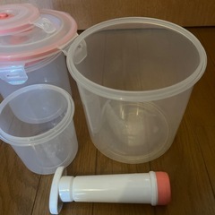 あげますブリタ浄水容器＋真空容器3つの画像