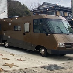 2004シボレーキャンピングカーの画像