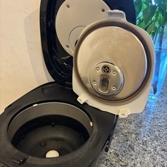 Panasonic IHジャー炊飯器　SR-KT067 2018年製の画像