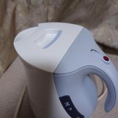 商談中【8/14(次回の小型家電回収日)までの出品】T-fal　ジャスティン 電気ポット　電気ケトル　ホワイトの画像