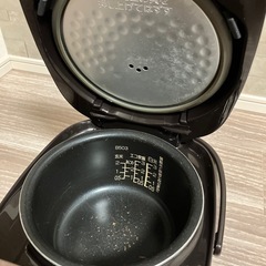炊飯器の画像