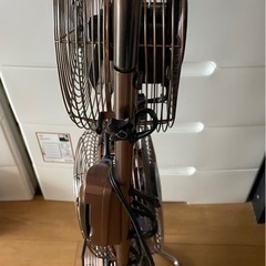 メタル扇風機2012年式の画像