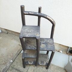 【お譲り先決定】木製？　飾り棚の画像