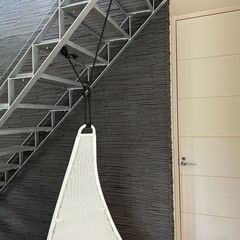 吊るすチェアーの画像