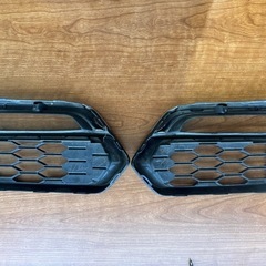ステップワゴンRP5ハイブリット　フォグガーニッシュ中古の画像