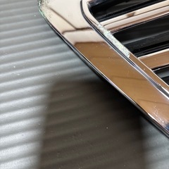 ベンツ Sクラス フロントグリル A221 880 04 83 中古品の画像