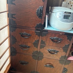 〔急〕　　収納箪笥？　早い者勝ちの画像
