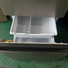 大阪❗️♻️エコマックス♻️配送も可🙌⭕️「S1068」⭐️日立⭐️ノンフロン冷凍冷蔵庫 2022年製 R-V32RVL(N)の画像