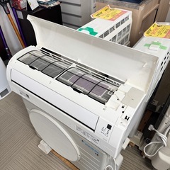 【超美品‼️】定価12万♪ ダイキン 2022年製 10畳用エアコン ストリーマ空気清浄 風ないス運転 100V/2.8kwの画像