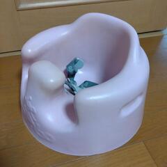 バンボ　Bumbo　ベビーチェア　ピンク　ベルト付きの画像