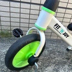 UBRAVOO キッズバイク 4in1 補助輪の画像