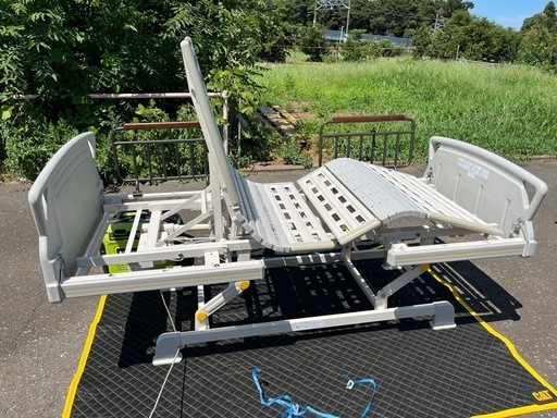 パラマウントベッド　電動介護ベッド