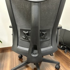  【お譲り先決まりました】Umi 人間工学オフィスチェア の画像