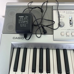 CASIO CTK-810 キーボード電子ピアノ　61標準鍵盤の画像