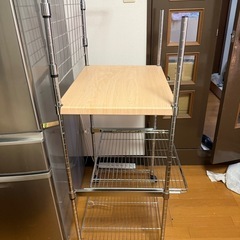収納ラックの画像