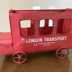 105：ロンドンバスプランター　アンティーク調　ガーデニング雑貨　赤　寄せ植え　缶の画像