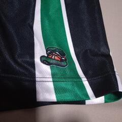 ONTHECOURT】バスケットボールパンツ 黒 緑 サイドストライプの画像