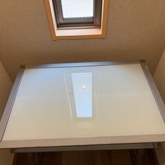 パソコンデスク テーブル ガラス天板
の画像